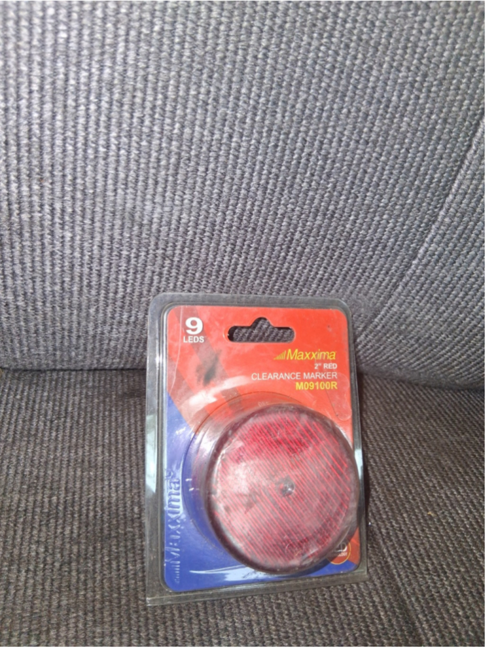 NEW SEALED Maxxima M09100R Red 2" Round Clearance 9 LED Marker Light